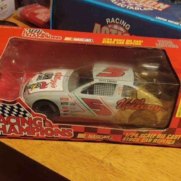1996 Edition Terry Labonte Racing Champions Kellogg Corn Flakes 1/24 Sca… - Picture 6 of 7